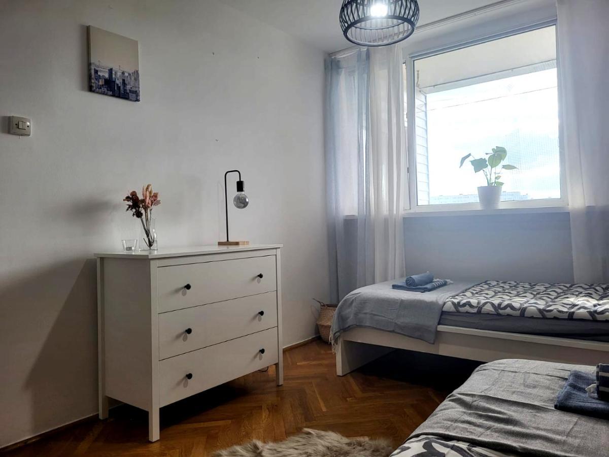 Lemuria Pokoje Wlk Niedzwiedzicy Albergue Legnica Exterior foto